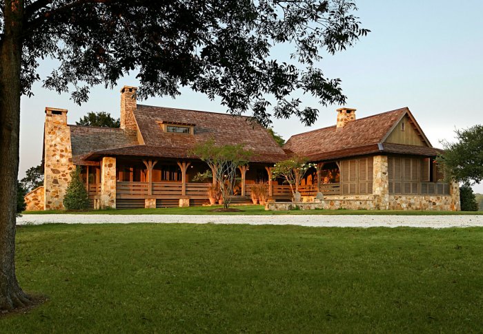 Дом Калифорния стиль ранчо