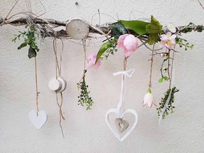 Весенний декор стены своими руками