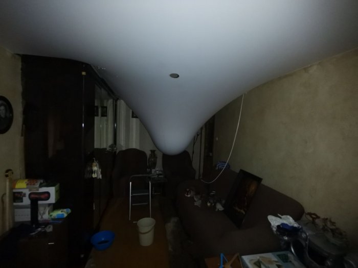 Залитый потолок