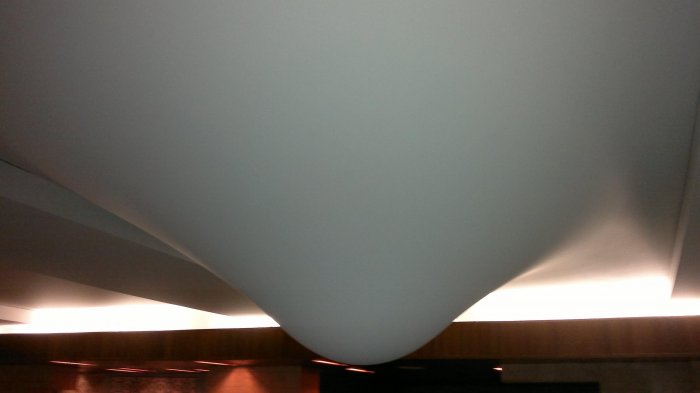 Натяжной потолок затоплен