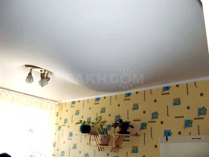 Затопили соседи натяжной потолок