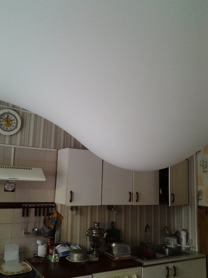 Затопили подвесной потолок