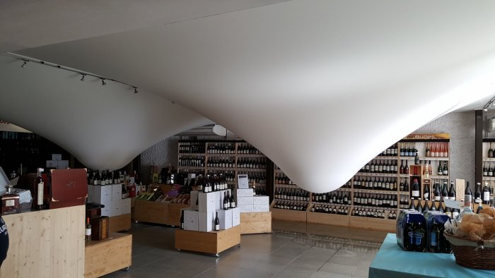 Натяжной потолок после затопления