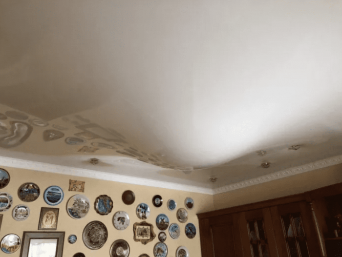 Затопило квартиру с натяжным потолком