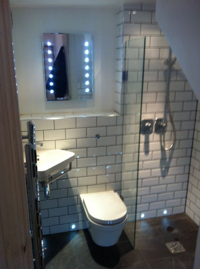 Ванная с душем и туалетом в хрущевке