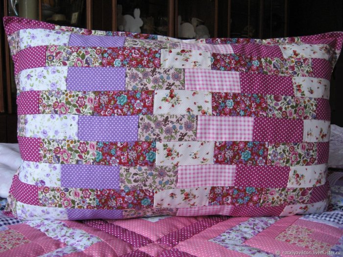 Лоскутные диванные подушки
