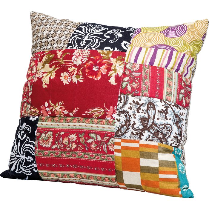 Диванные подушки в стиле пэчворк