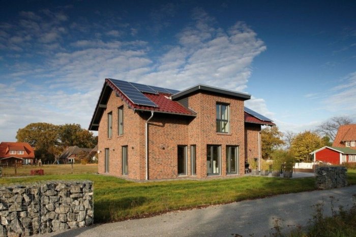 Современный кирпичный дом