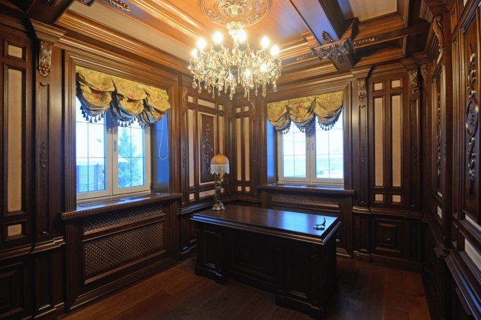 Деревянный кабинет в английском стиле