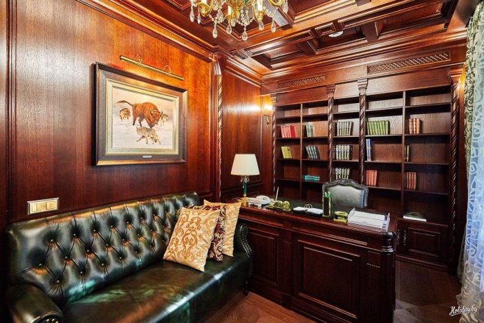 Кабинет из дерева