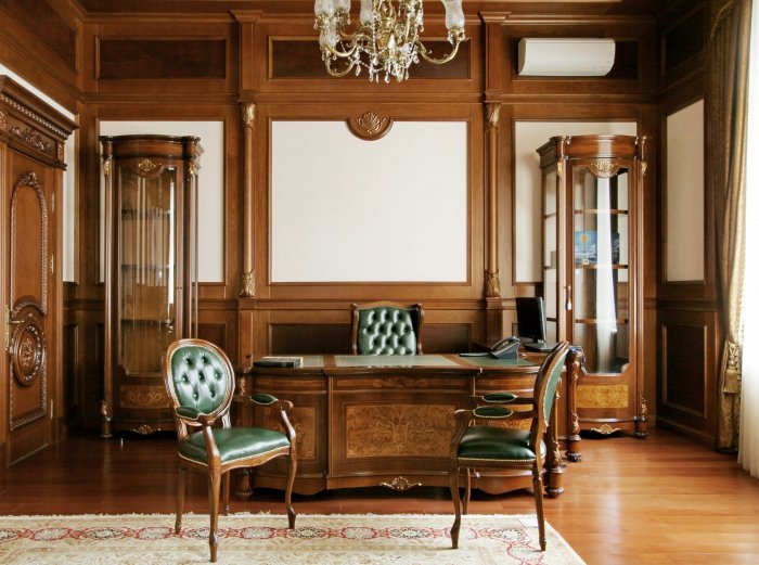 Деревянные панели в интерьере кабинета