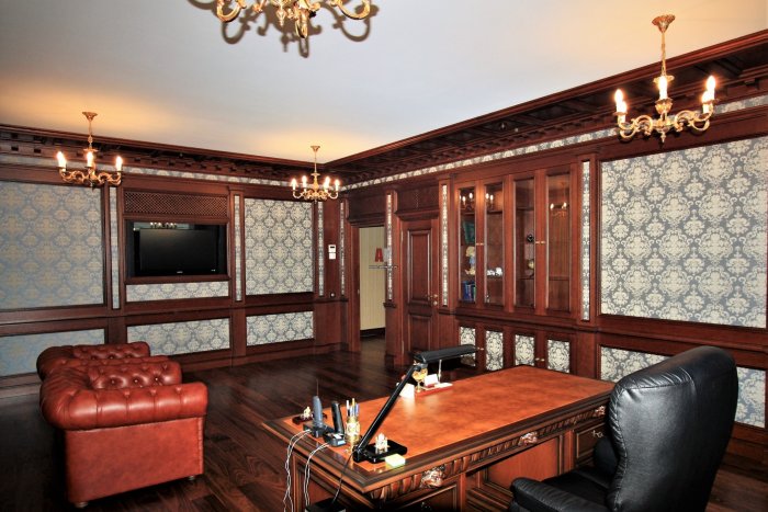 Стеновые панели из красного дерева