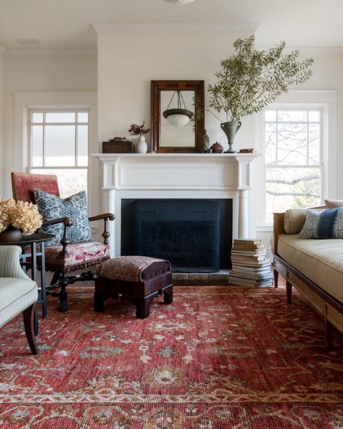 Классический ковер в современном интерьере