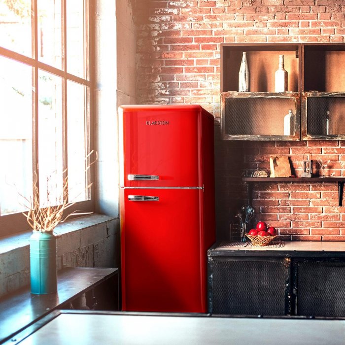 Холодильник в ретро стиле