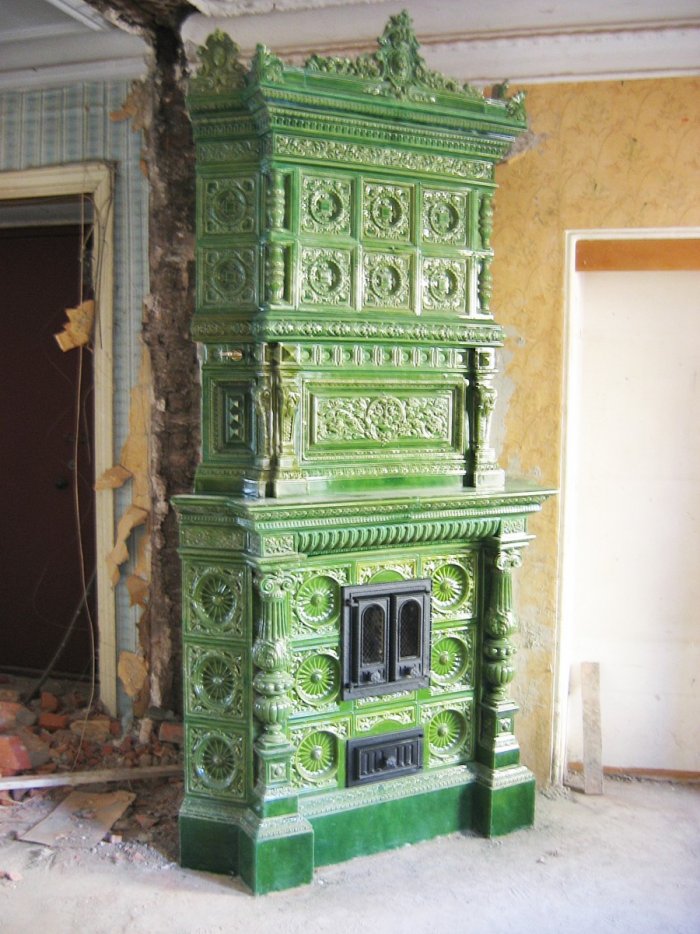 Изразцовая печь голландка