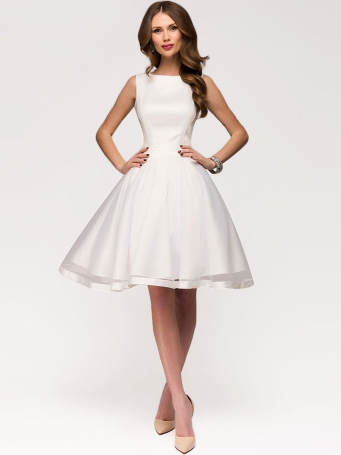 Платье с пышной юбкой