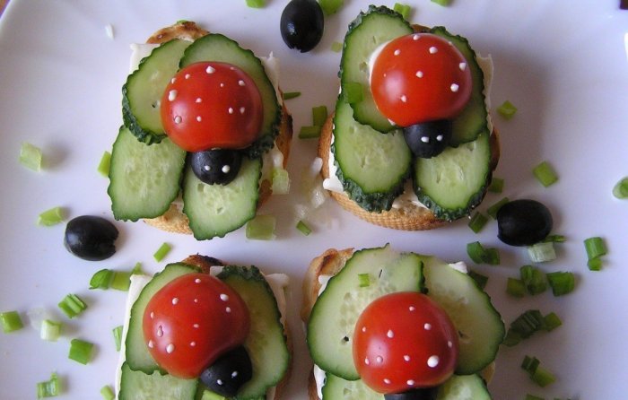 Оригинальное украшение бутербродов