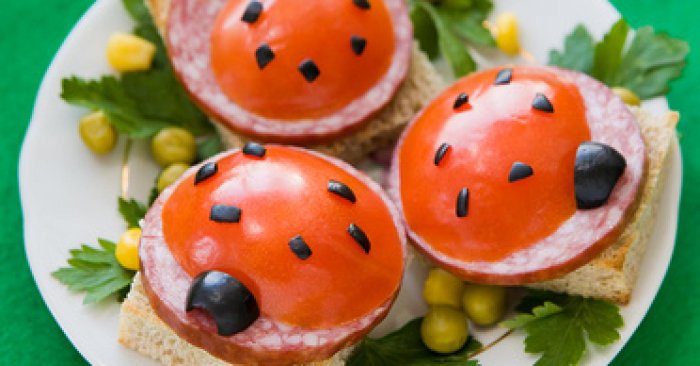 Бутерброд Божья коровка для детей