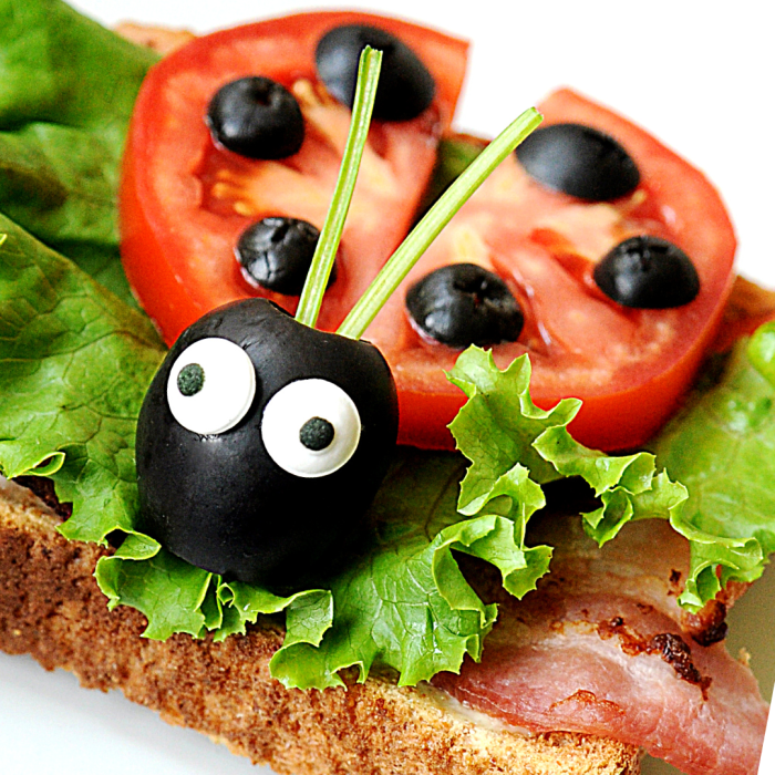 Бутерброды Божья коровка с помидорами фото пошагово