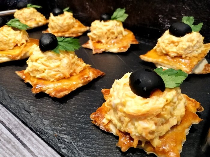 Нарезки и бутерброды