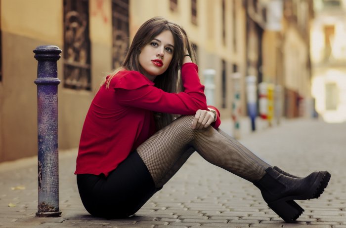 Девушки в ботильонах