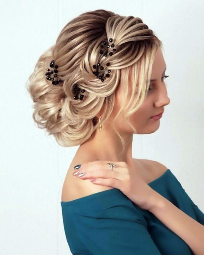 Праздничные прически