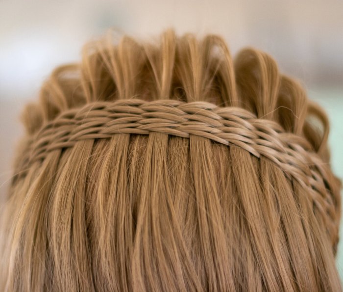 Пэрис Хилтон прически