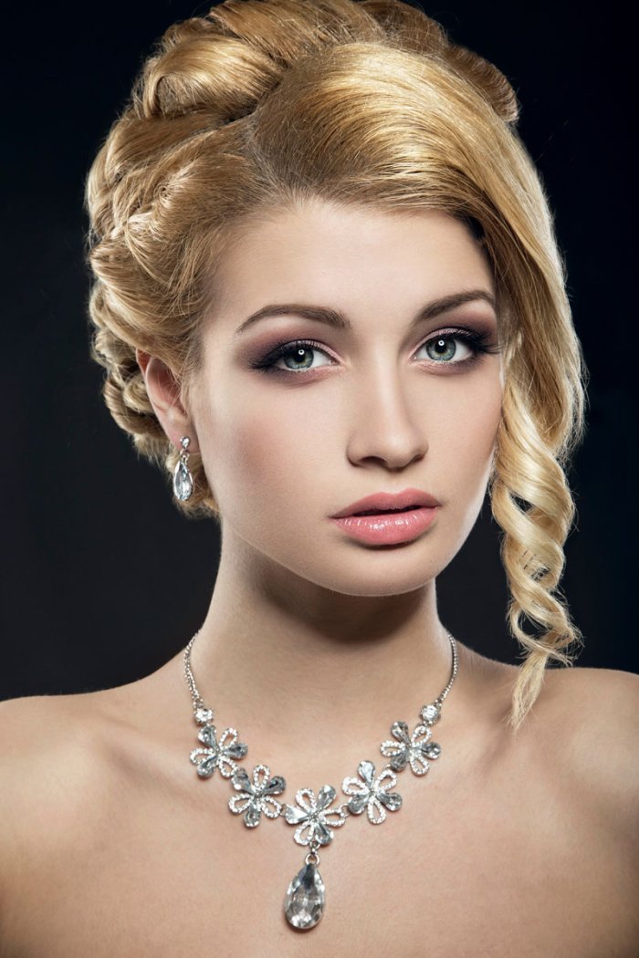 Красивые женские прически