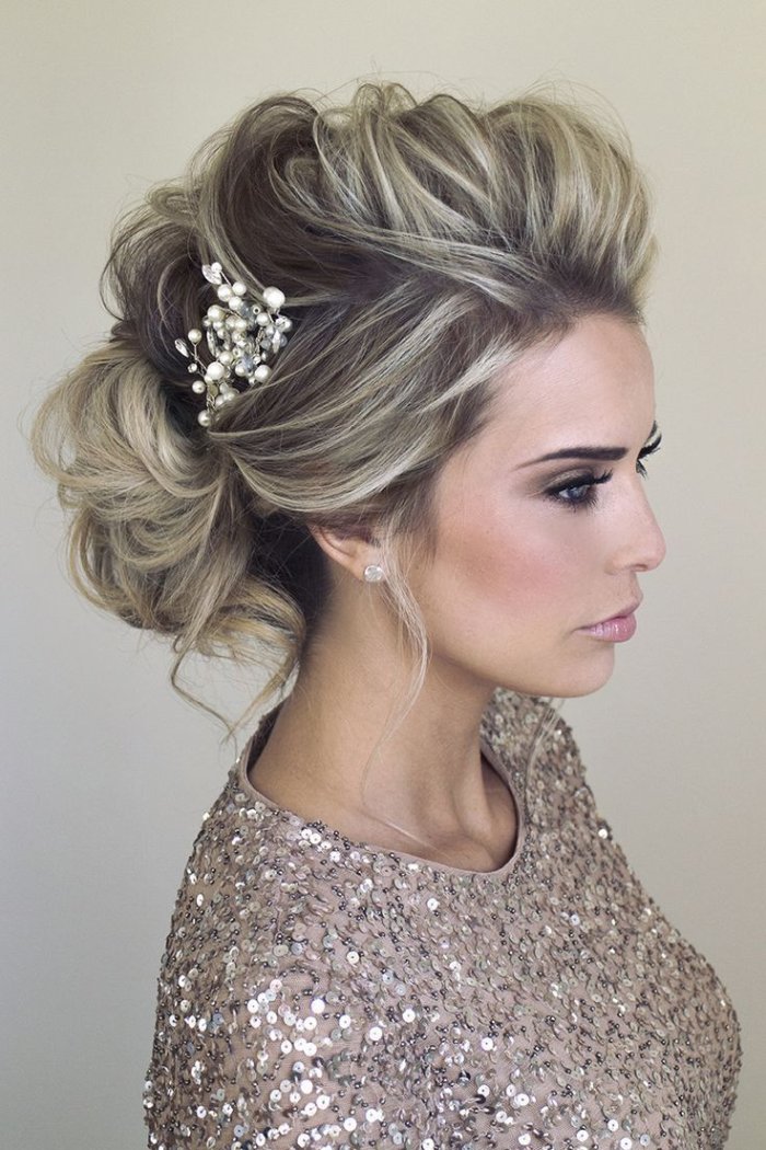 Модные вечерние прически