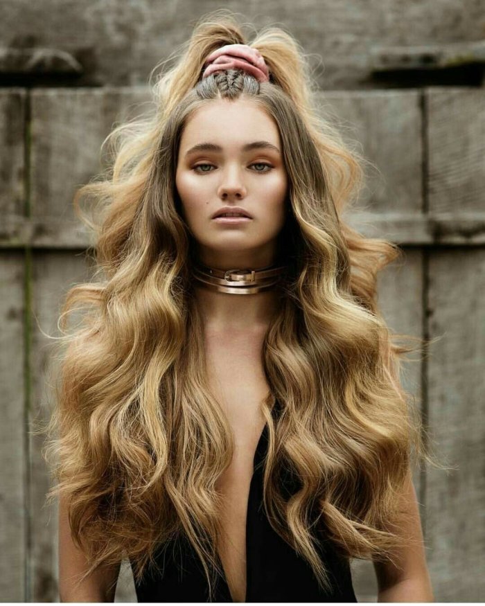 Гладкие прически