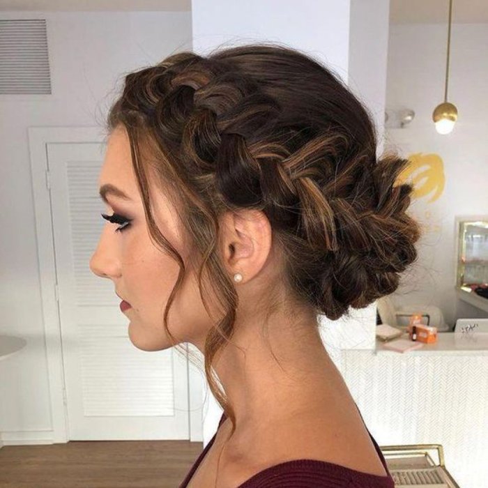 Вечерние прически с косичками