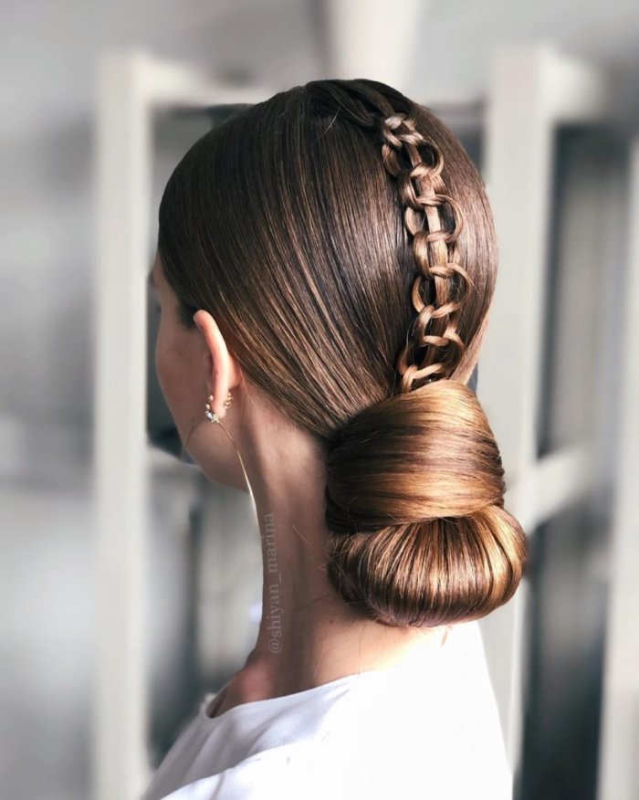 Свадебные прически 2022