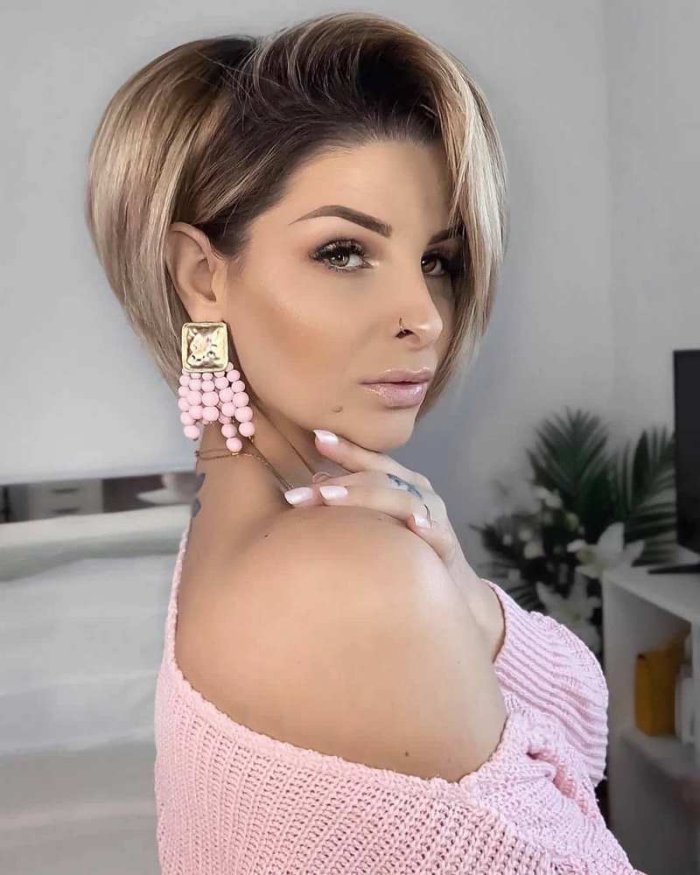 Причёски хвостики с украшениями