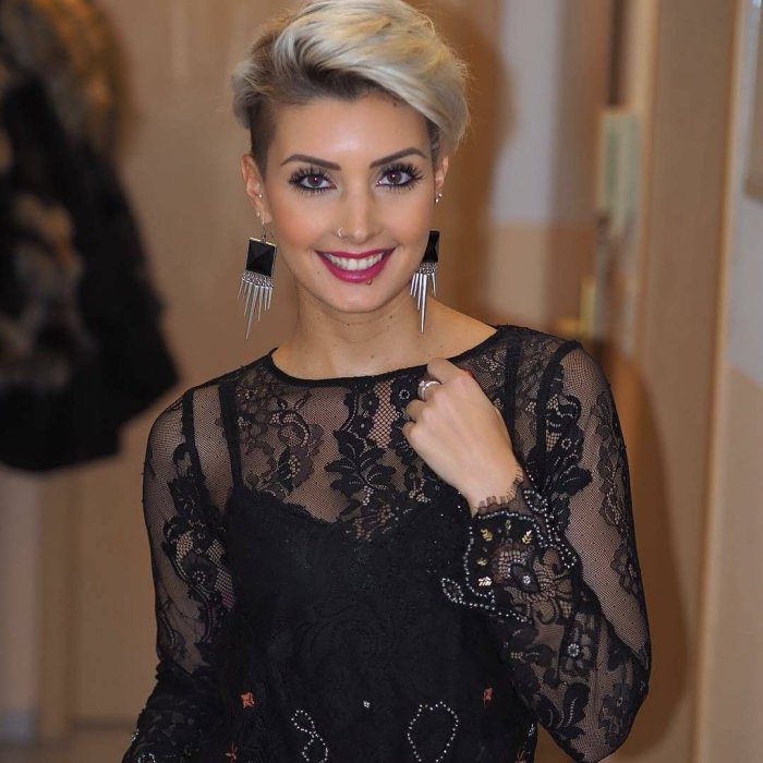 Пучок блонд