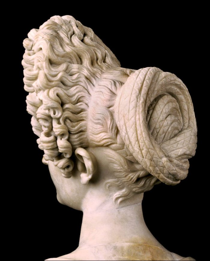 Тутулус прическа древнего Рима