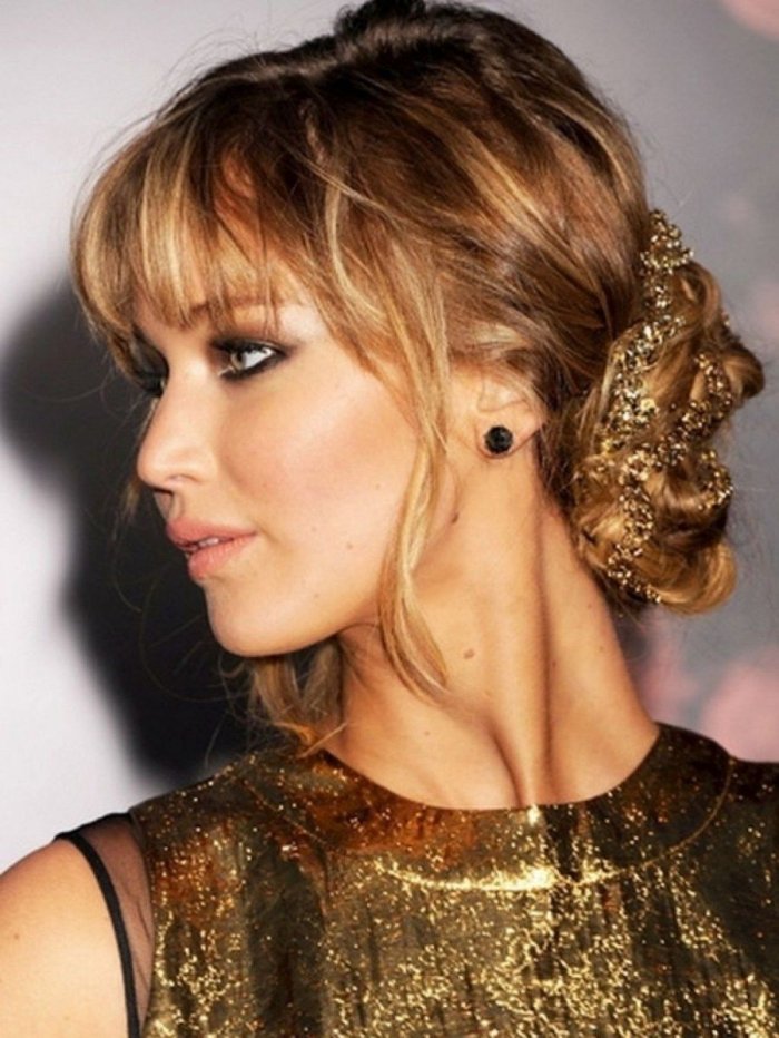 Дженнифер Лоуренс с челкой