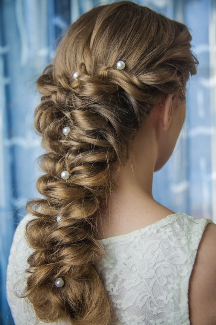 Причёски на длинные волосы косы