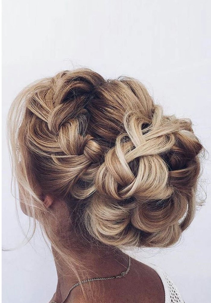 Прически с плетением