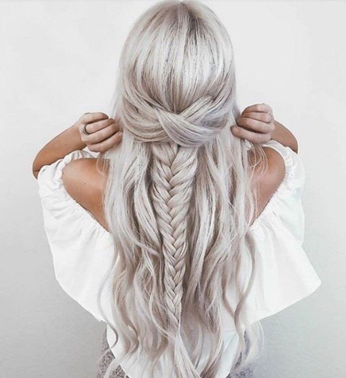 Ксичкина длинные волосы