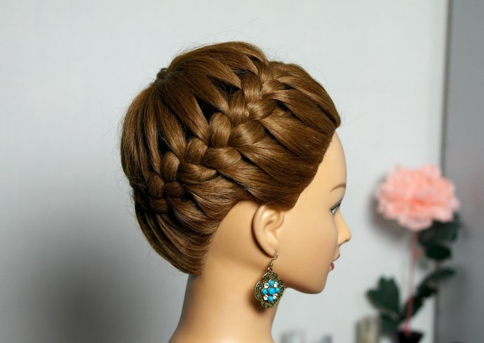 Прически с плетением