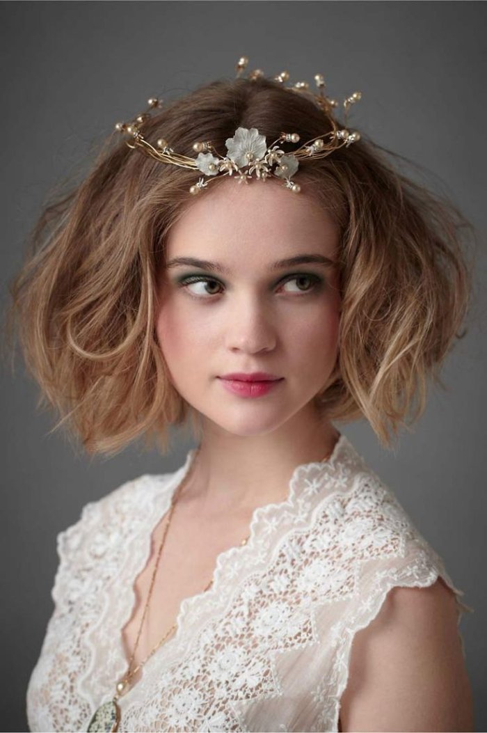 Прически длякаротких валоо