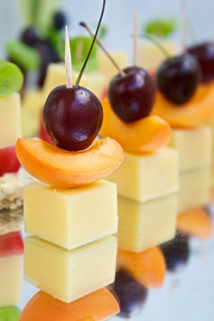 Тапас с моцареллой