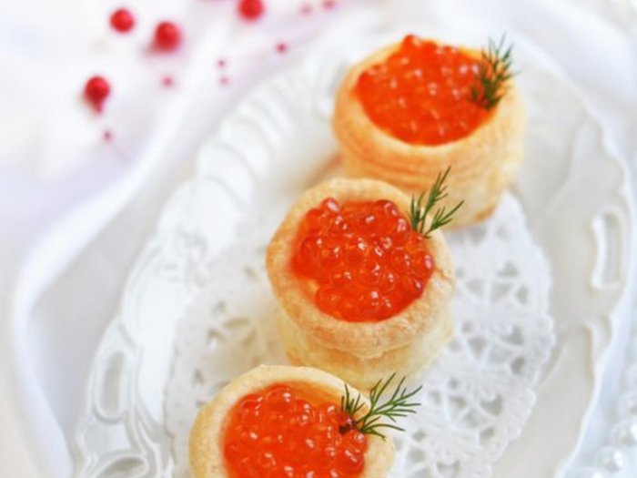 Валован с семгой