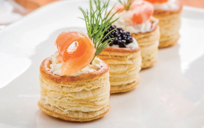 Волованы с семгой