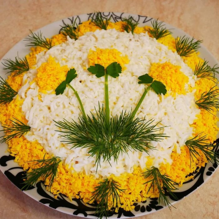 Салат желтый одуванчик