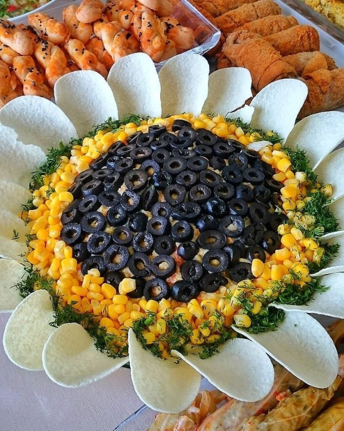 Украшение праздничного стола