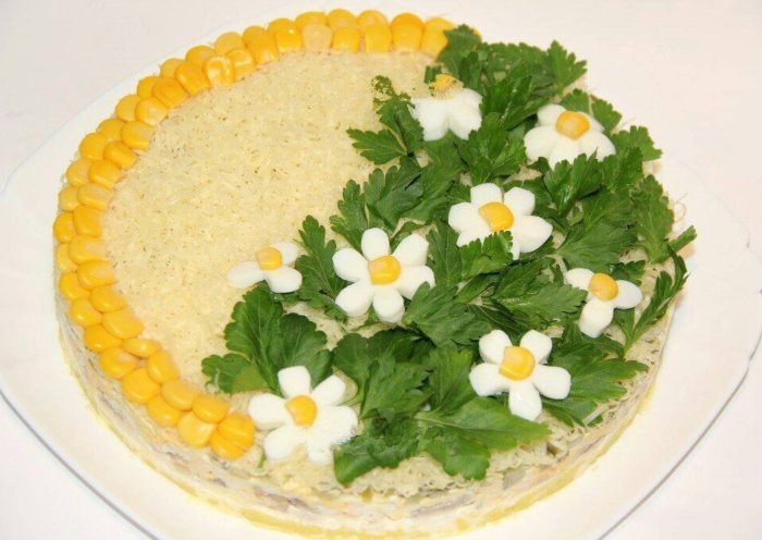 Украсить салат