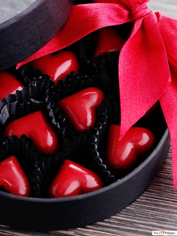 Валентинка с конфетой