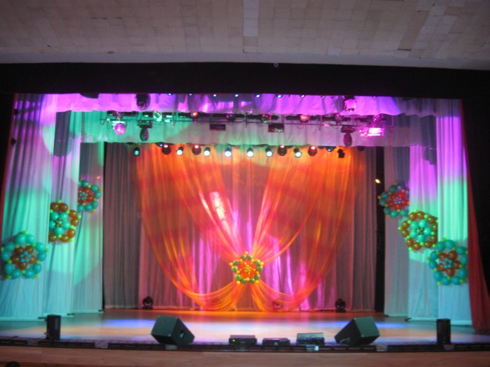 Украшение сцены ДК