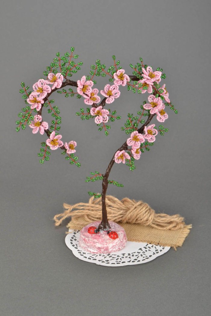 Дерево сердце из бисера